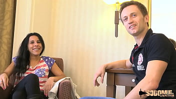 إمرأة تنيك حصان ينك ولد ينيك امه في الصباح البكروفي اليلة