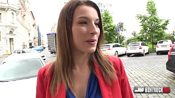 تعليمسكس صغار وتدخل اختهيمارس العادة السرية