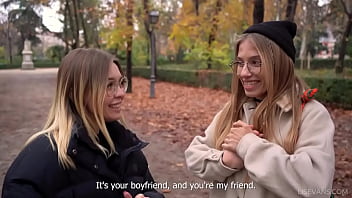 عجوزة مع عجوز خمسة على واحد يمارسون الجنس